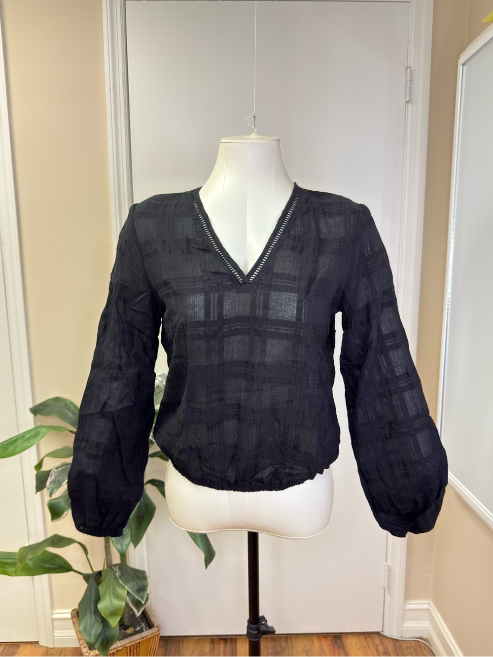 Express Long-Sleeve Sheer Plaid Blouse | Black | Size S